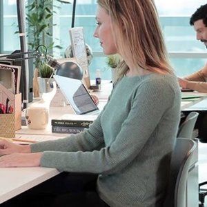 Aritzia Babaton Kitano Cross Back Sweater (Green)